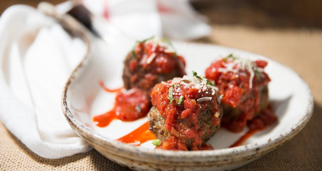 ToScanys Coal Oven Pizza | restaurant | 4960 S Gilbert Rd B10, Chandler, AZ 85249, USA | 4808020742 OR +1 480-802-0742