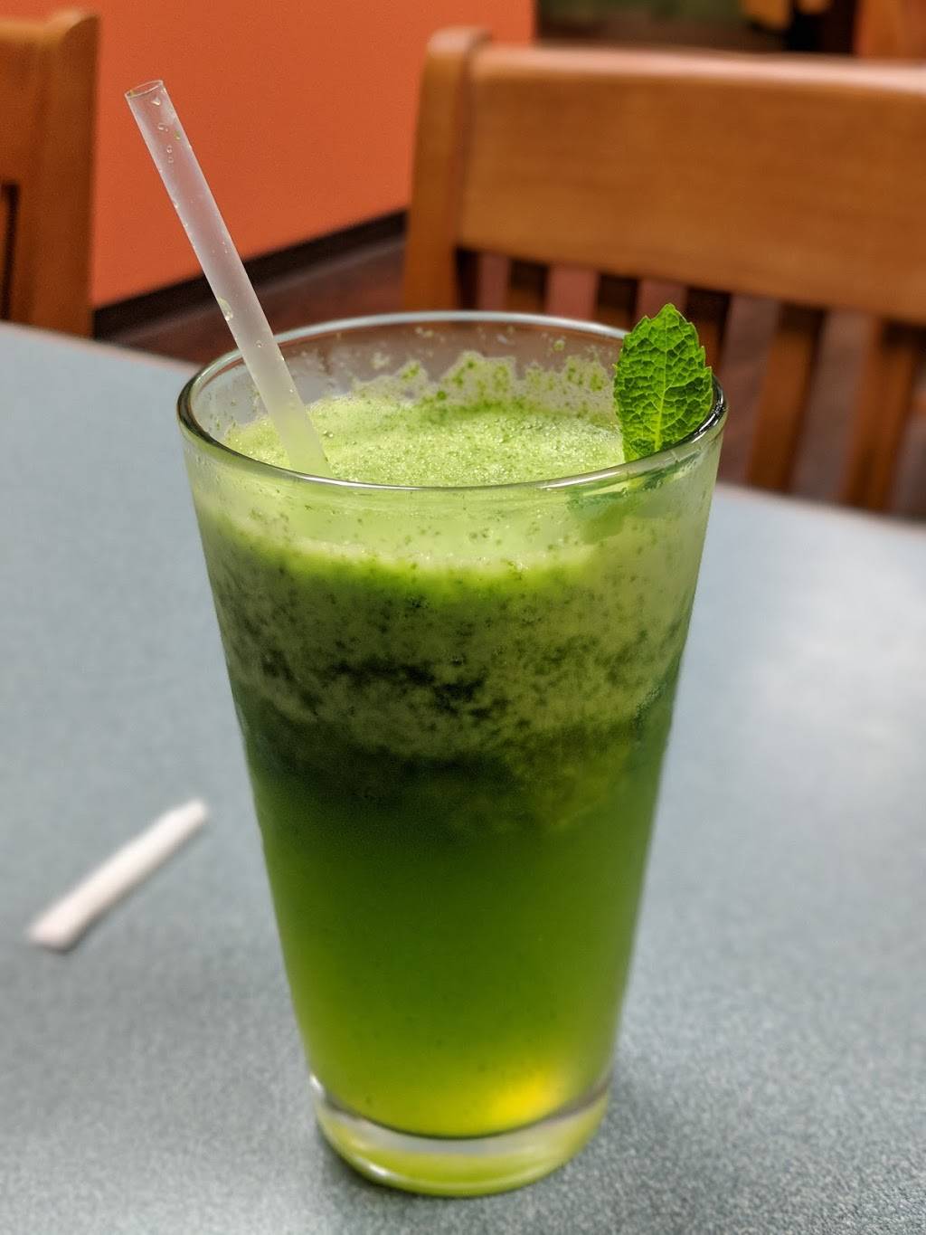 Bateeni Mediterranean Grill | restaurant | 1868 W Arlington Blvd, Greenville, NC 27834, USA | 2526896222 OR +1 252-689-6222