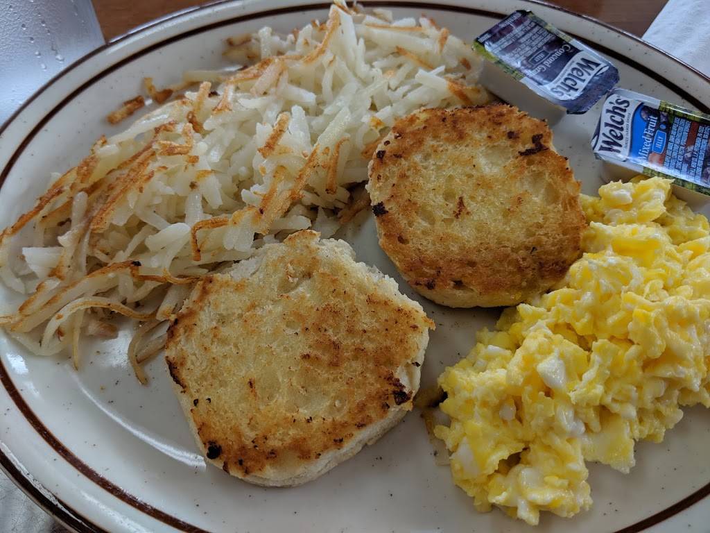 Kiro Family Restaurant | restaurant | 5089 Country Club Rd, Winston-Salem, NC 27104, USA | 3369551786 OR +1 336-955-1786