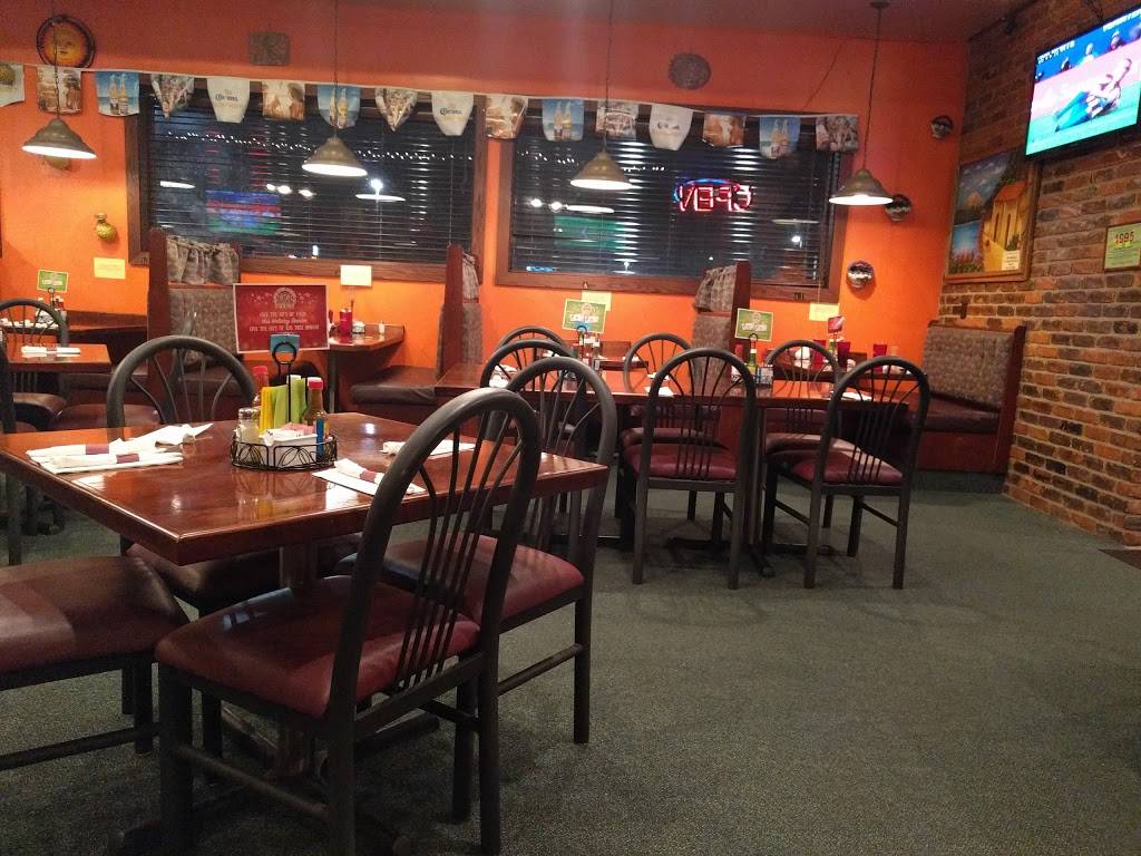 Los Tres Amigos Howell | restaurant | 4184 E Grand River Ave, Howell, MI 48843, USA | 5175458340 OR +1 517-545-8340