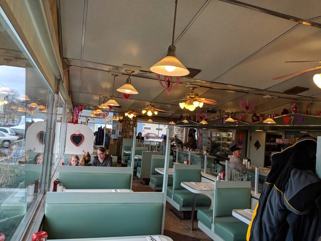 Golden Gate Diner | restaurant | 1318 Union Blvd, Allentown, PA 18109, USA | 6104359111 OR +1 610-435-9111