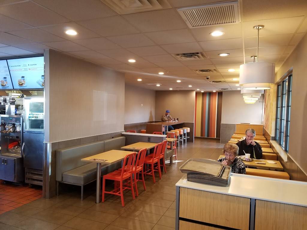 McDonalds | cafe | 5640 N Swan Rd, Tucson, AZ 85718, USA | 5202995953 OR +1 520-299-5953