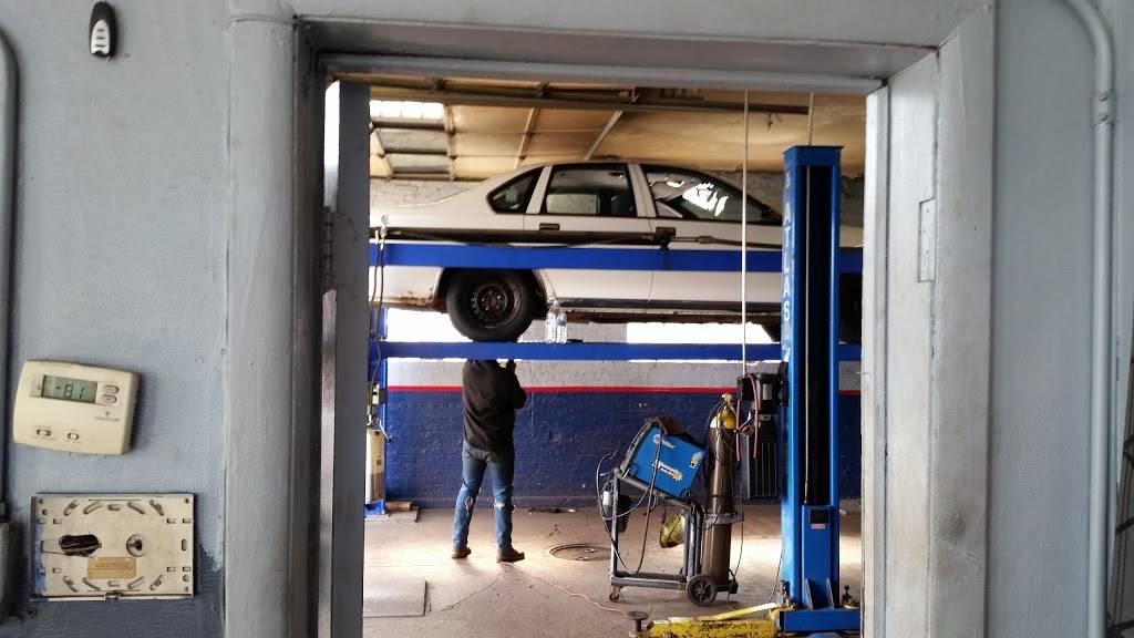 Carnitas Don Alfredo | restaurant | 2501 Lake St, Melrose Park, IL 60160, USA | 7083380844 OR +1 708-338-0844