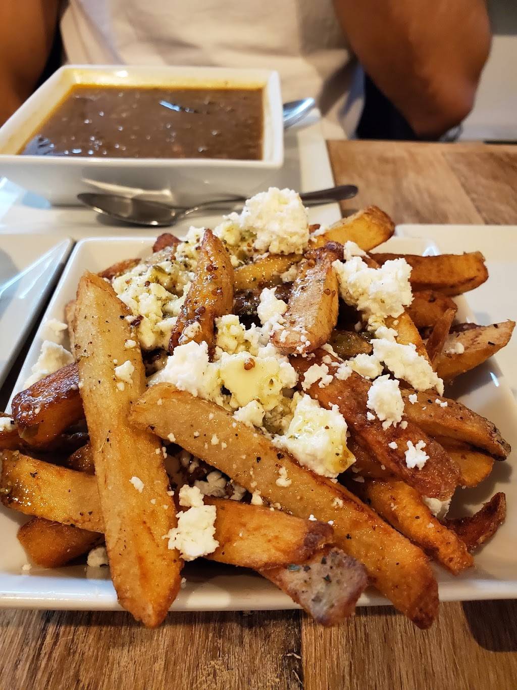 Avlee Greek Kitchen | restaurant | 349 Smith St, Brooklyn, NY 11231, USA | 7188555125 OR +1 718-855-5125