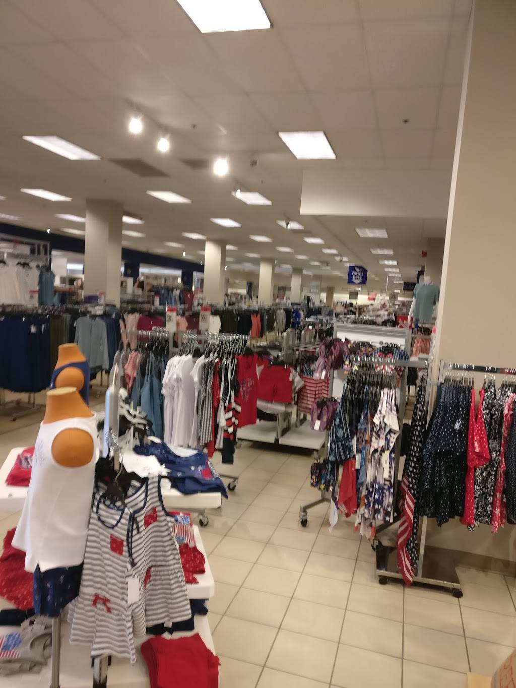 Overlake Fashion Plaza | shopping mall | 2150 148th Ave NE, Redmond, WA 98052, USA | 5036034700 OR +1 503-603-4700