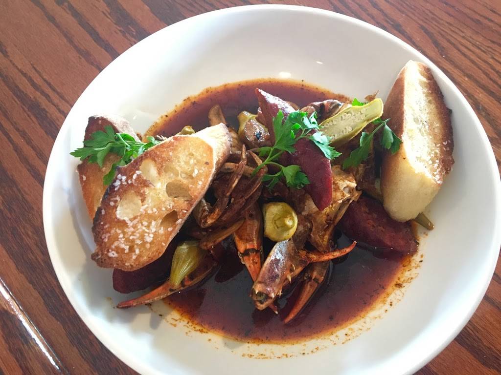 Stalk & Vine | restaurant | 224 S Water St #1G, Wilmington, NC 28401, USA | 9107690567 OR +1 910-769-0567