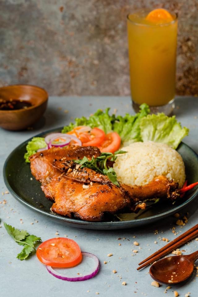 Chickn Broth | restaurant | 6757 Wilson Blvd #17, Falls Church, VA 22044, USA | 7032411894 OR +1 703-241-1894