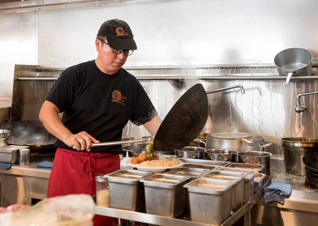 Imperial Garden | restaurant | 1400 E 30th Ave #1224, Hutchinson, KS 67502, USA | 6206636888 OR +1 620-663-6888