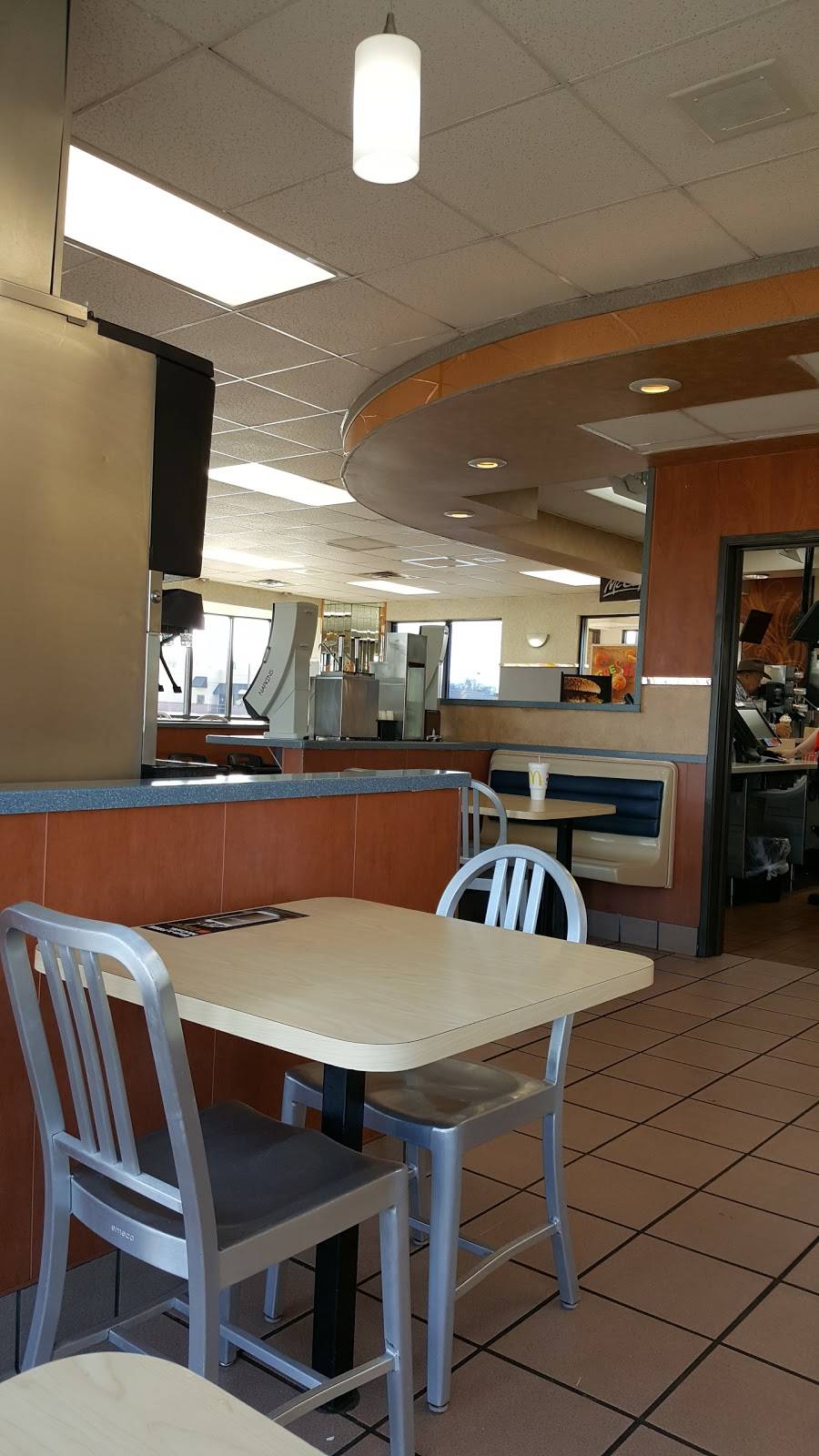 McDonalds | cafe | 247 US-71, Alma, AR 72921, USA | 4796325284 OR +1 479-632-5284