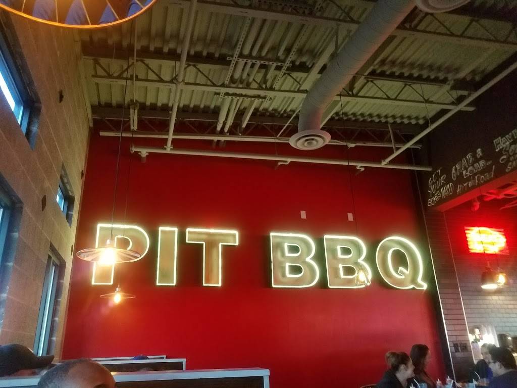 Famous Daves Bar-B-Que | restaurant | 12704 Montana Ave, El Paso, TX 79938, USA | 9152598400 OR +1 915-259-8400