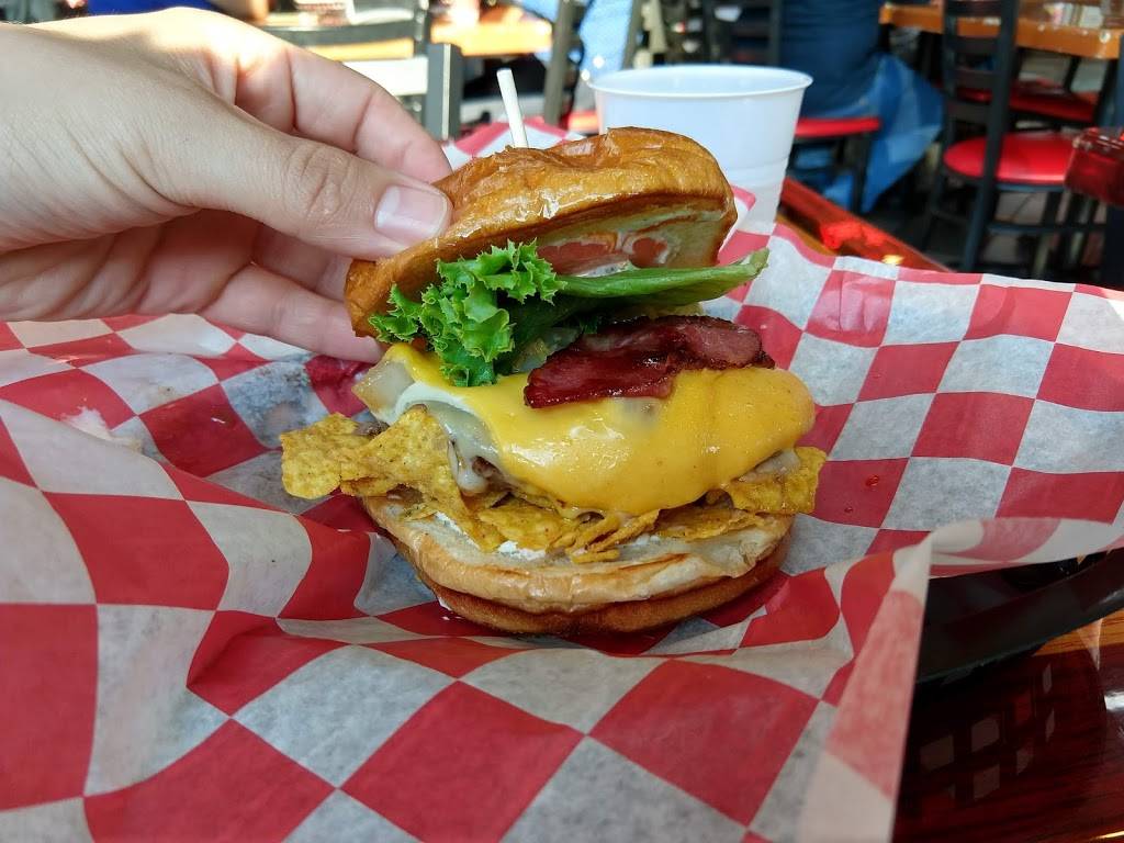 Taystees Burgers | restaurant | 10419 Ford Rd, Dearborn, MI 48126, USA | 3137246535 OR +1 313-724-6535