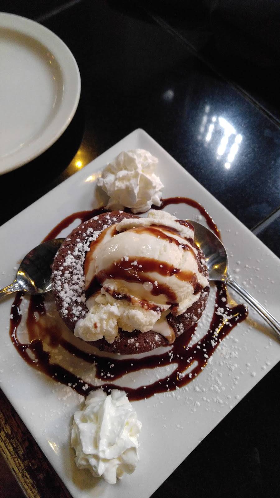 The Boatyard at Smokey Joes BBQ | restaurant | 1308 E Main St, Stamford, CT 06902, USA | 2034060605 OR +1 203-406-0605