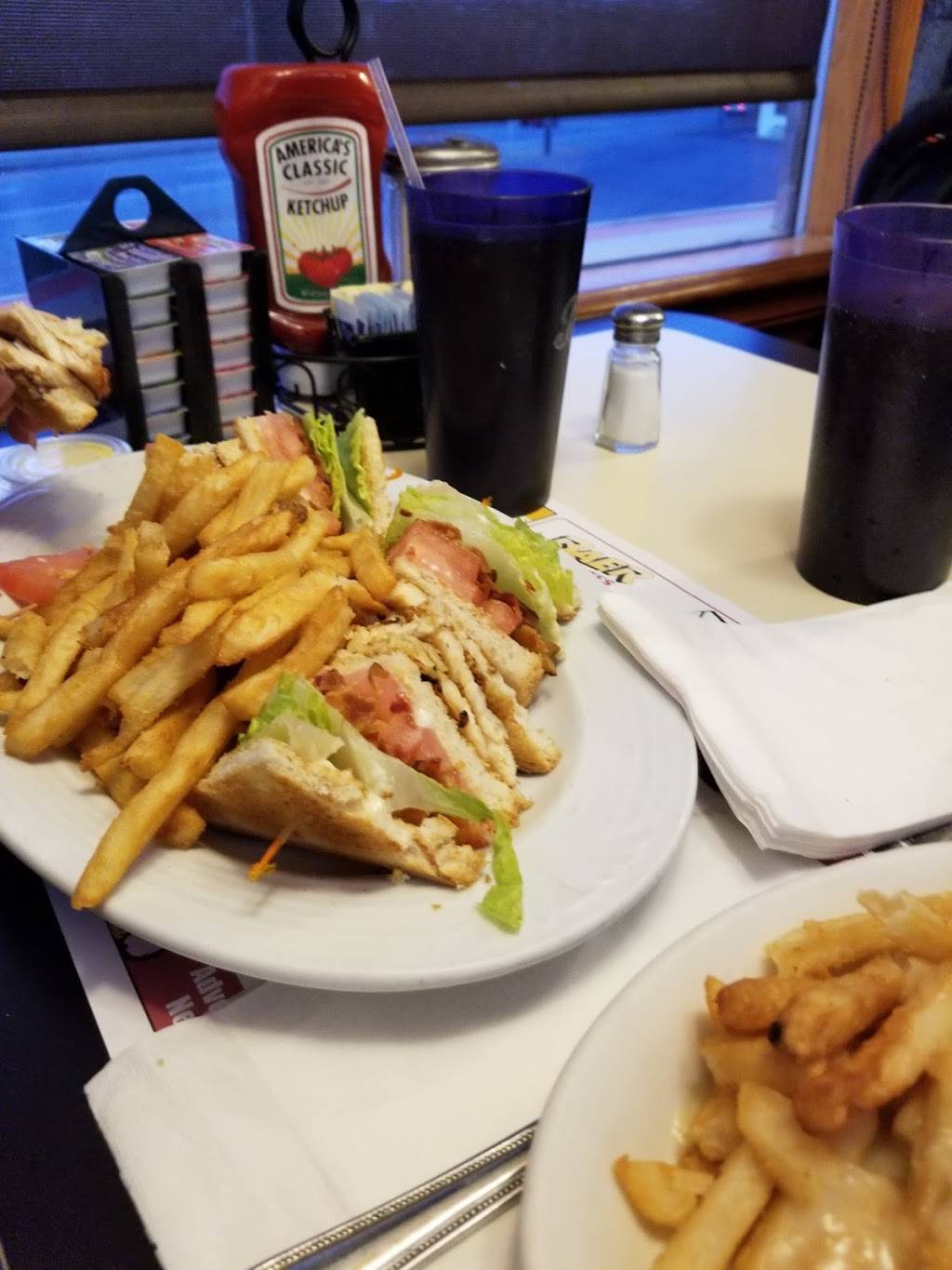 Red Rose Diner | restaurant | 1102 US-22, Phillipsburg, NJ 08865, USA | 9087773636 OR +1 908-777-3636