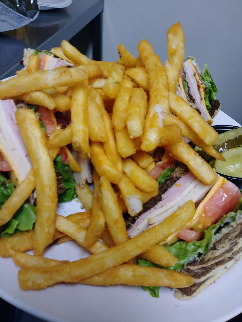 Sizzling Grill | restaurant | 21400 US-27, Lake Wales, FL 33859, USA | 8636764898 OR +1 863-676-4898