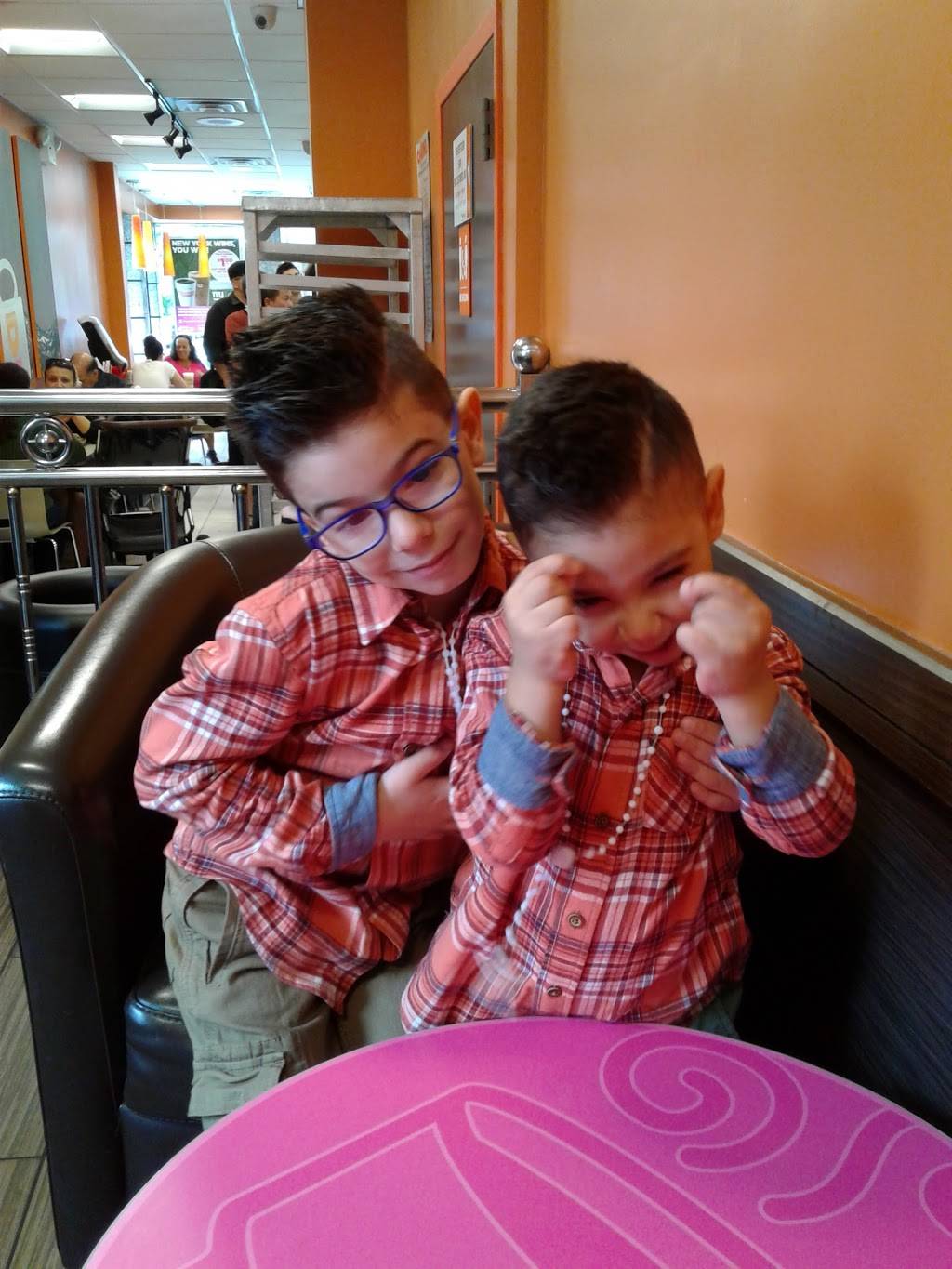 Dunkin Donuts | cafe | 7121 18th Ave, Brooklyn, NY 11204, USA | 7182560358 OR +1 718-256-0358