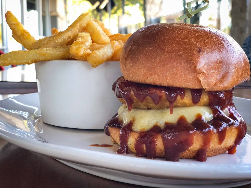 Dringk Eatery + Bar | restaurant | 71800 CA-111, Rancho Mirage, CA 92270, USA | 7608880111 OR +1 760-888-0111