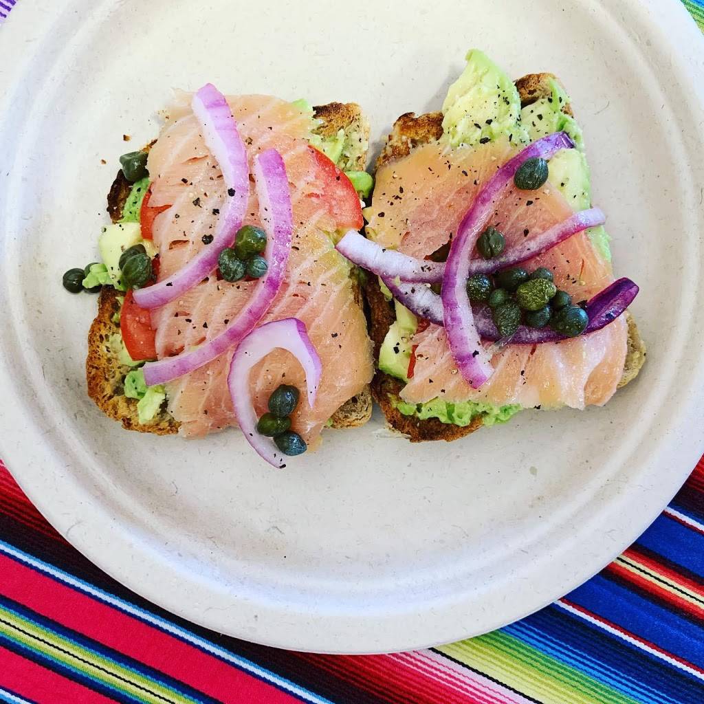 Thania’s Juice Bar | restaurant | 868 Tahoe Blvd # 7, Incline Village, NV 89451, USA | 7752982858 OR +1 775-298-2858