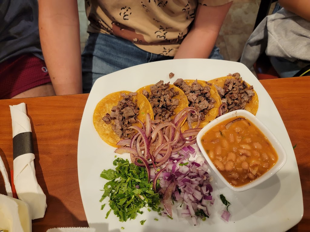 El Gallito Sinaloense | restaurant | 6151 Northwest Loop 410 STE 401, San Antonio, TX 78238, USA | 2108795853 OR +1 210-879-5853