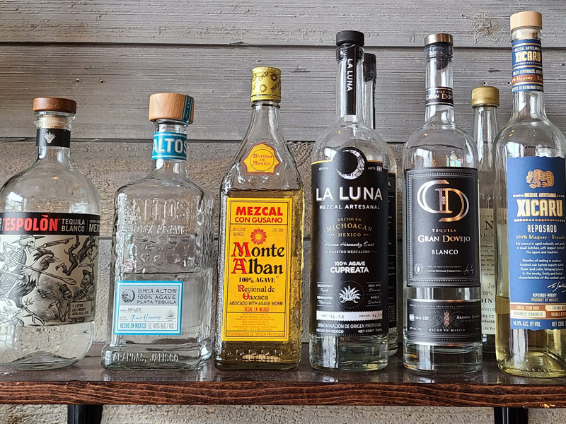 Tres Equis | restaurant | 3169 Morgan Ford Rd, St. Louis, MO 63116, USA | 3145719549 OR +1 314-571-9549