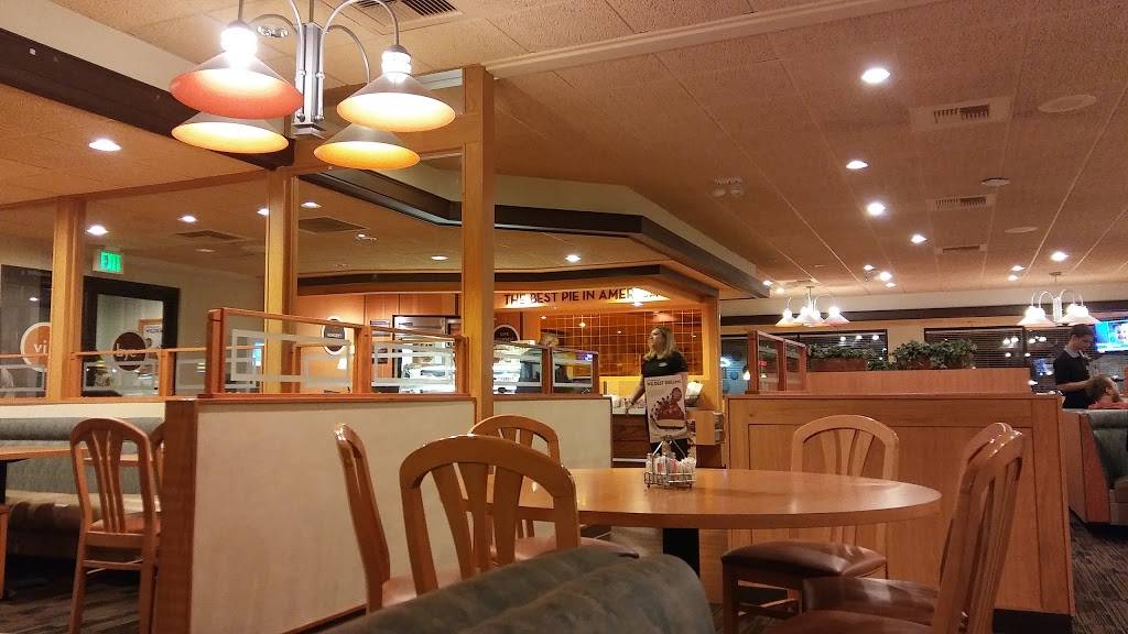 Village Inn | bakery | 24102 E Prospect Ave, Aurora, CO 80016, USA | 3036804900 OR +1 303-680-4900