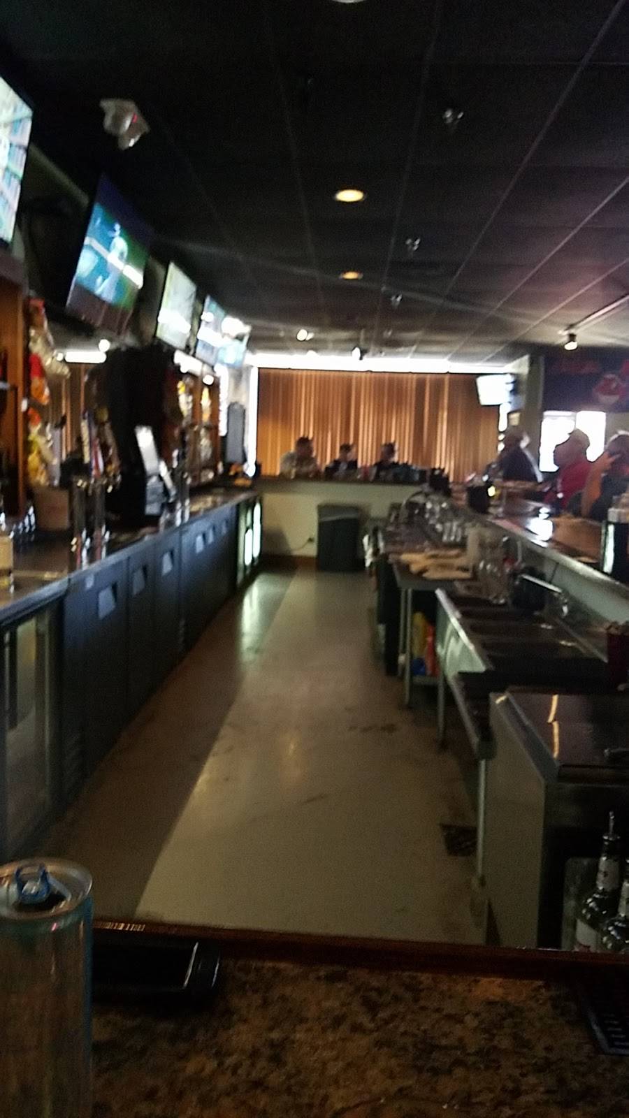 BENNETTS BAR & PIZZERIA | restaurant | 19616 W130th St, Strongsville, OH 44136, USA | 4402686767 OR +1 440-268-6767