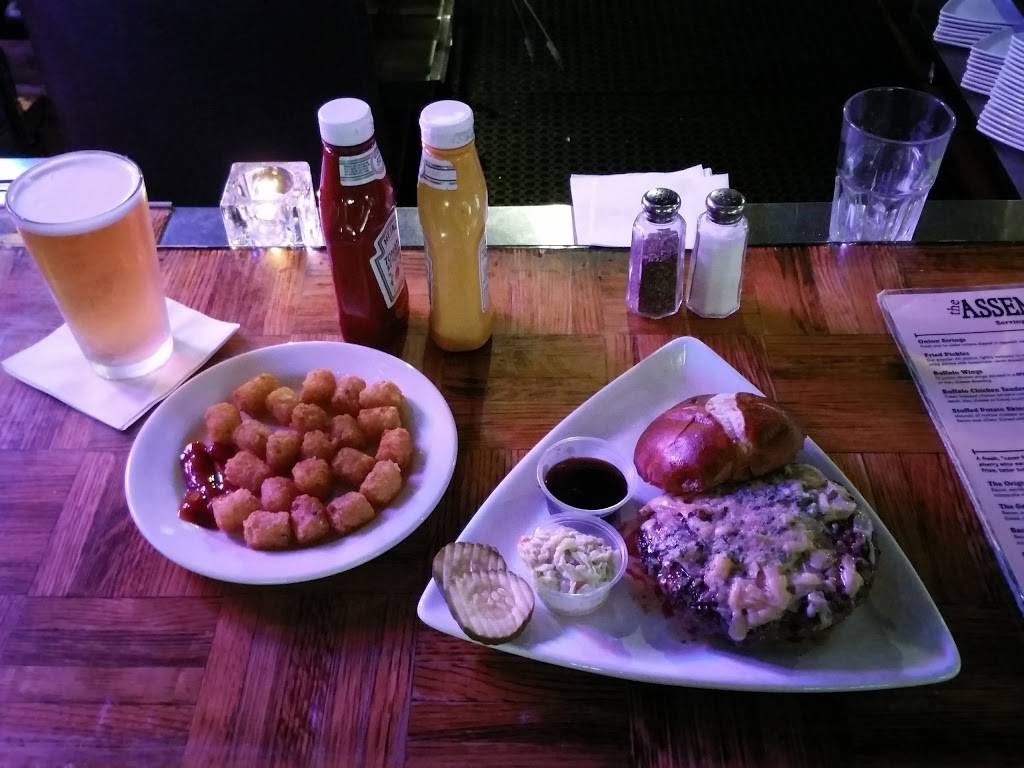 The Assembly American Bar & Cafe | restaurant | 2570 Hassell Rd, Hoffman Estates, IL 60169, USA | 8478433993 OR +1 847-843-3993