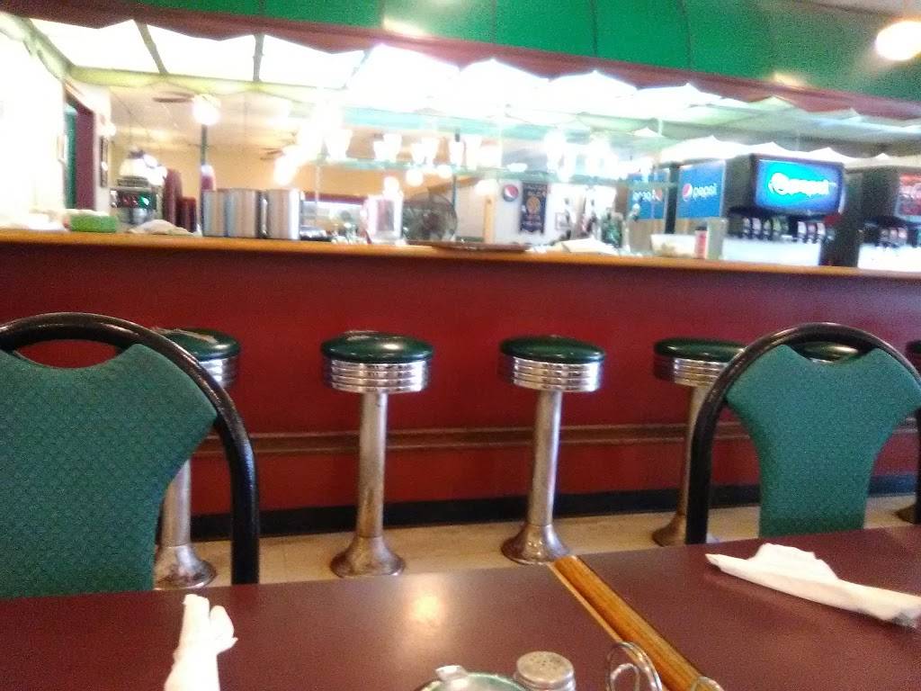 Steele Family Restaurant | restaurant | 113 W Main St, Steele, MO 63877, USA | 5736952252 OR +1 573-695-2252