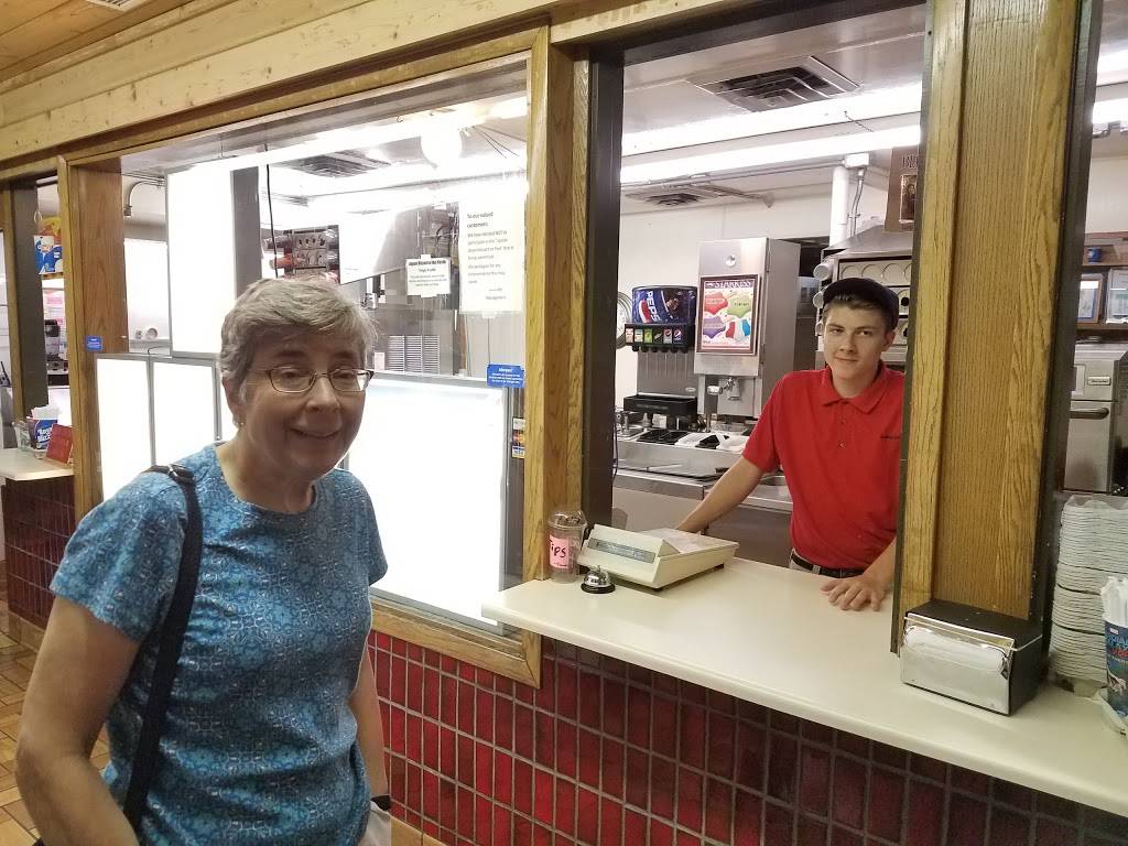 Dairy Queen Store | restaurant | 1440 W Broadway St, Winona, MN 55987, USA | 5074526090 OR +1 507-452-6090