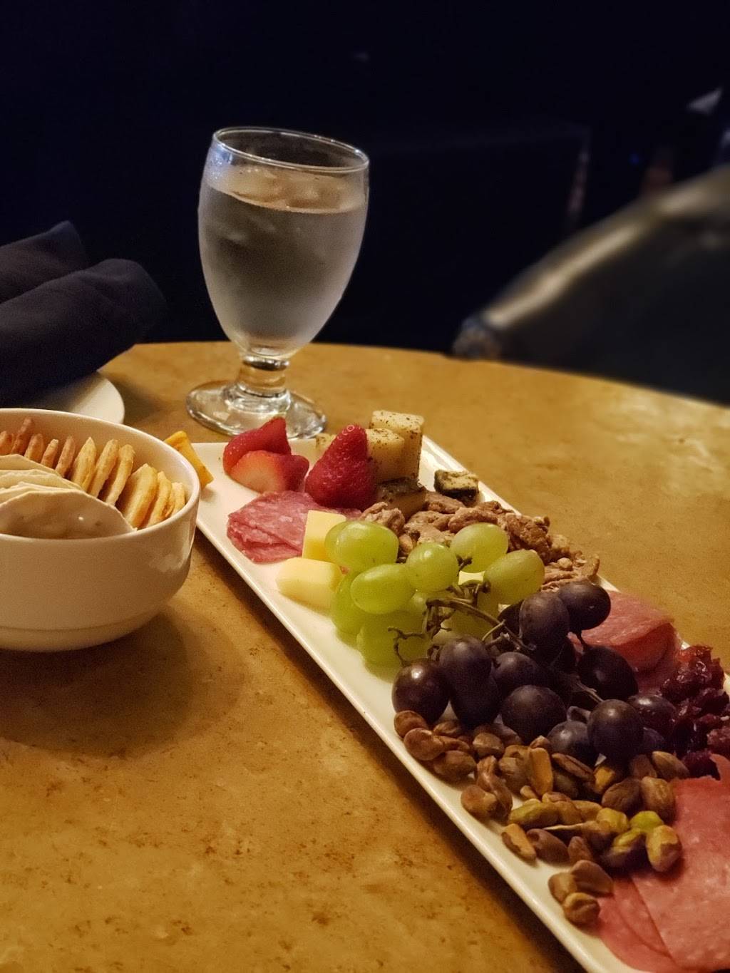 The Library | restaurant | 3015 Oak Lawn Ave, Dallas, TX 75219, USA | 2145215151 OR +1 214-521-5151