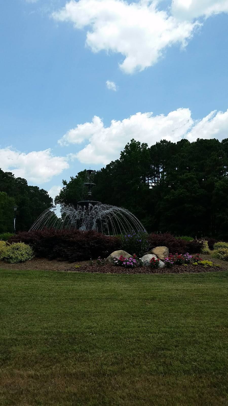 Harbor Club Clubhouse | restaurant | 1041 Harbor Hill Dr, Greensboro, GA 30642, USA | 7064537111 OR +1 706-453-7111