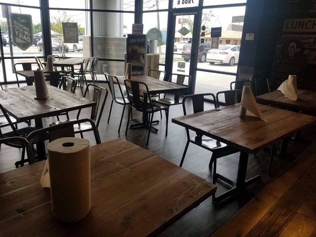 Dickeys Barbecue Pit | restaurant | 7800 B N May Ave, Oklahoma City, OK 73116, USA | 4052424046 OR +1 405-242-4046