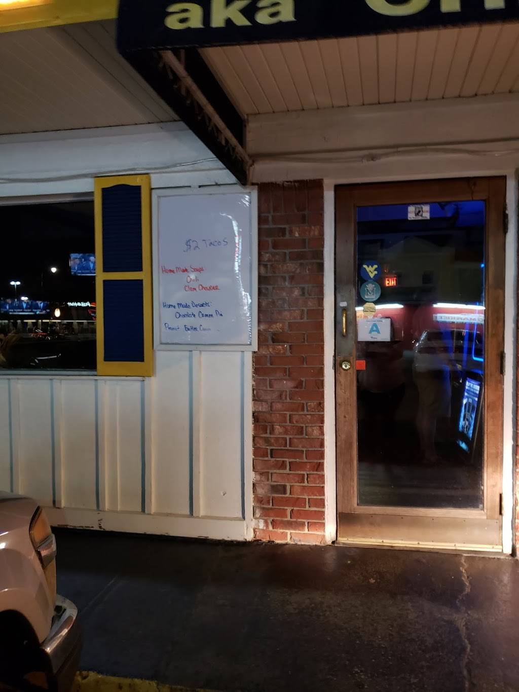 Clubhouse Food and Spirits | restaurant | 77 US-17, North Myrtle Beach, SC 29582, USA | 8432494573 OR +1 843-249-4573