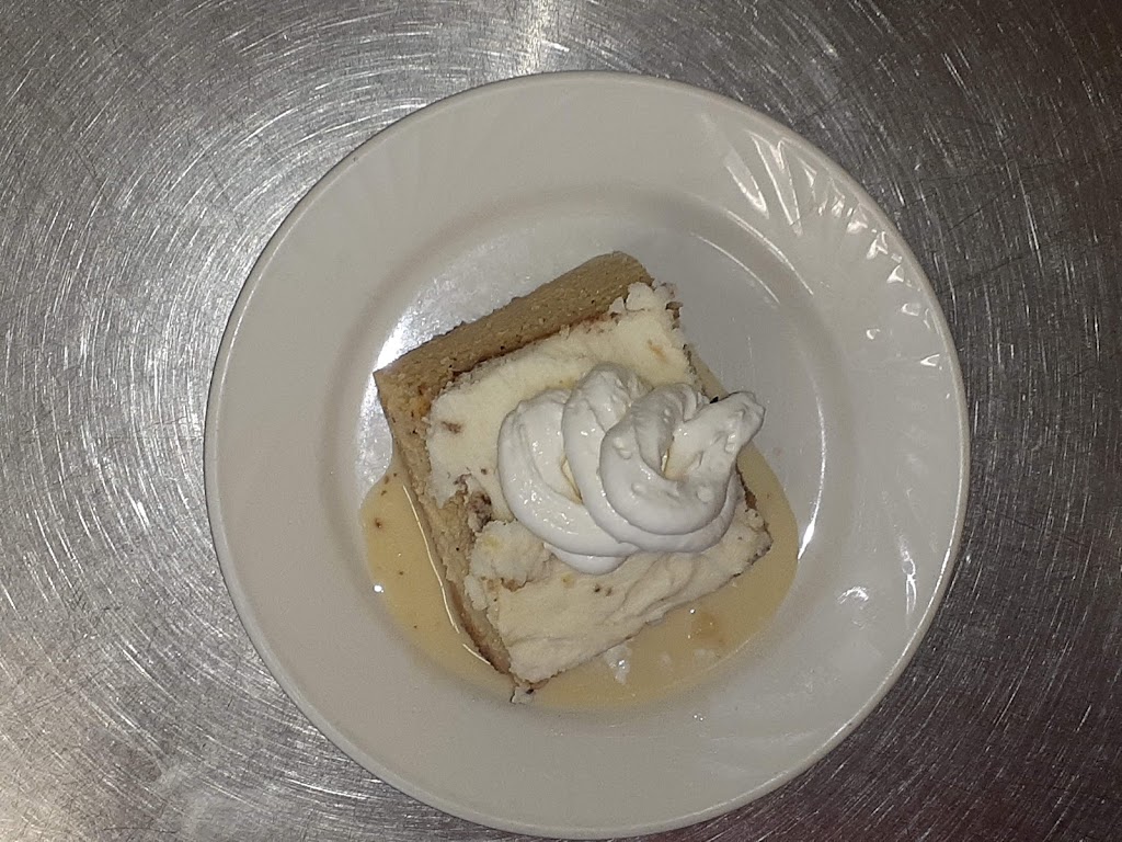 Nenas House Restaurant | restaurant | 4272 US-64, Kirtland, NM 87417, USA | 5057872435 OR +1 505-787-2435