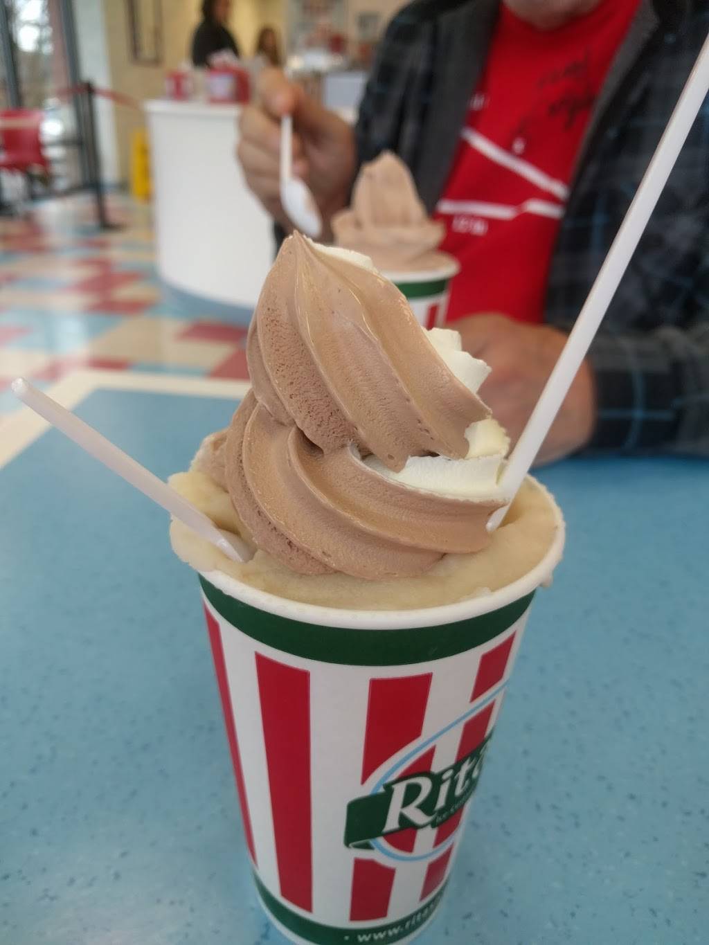 Ritas Italian Ice & Frozen Custard | restaurant | 810 Nursery Road Plaza, Linthicum Heights, MD 21090, USA | 4106360039 OR +1 410-636-0039