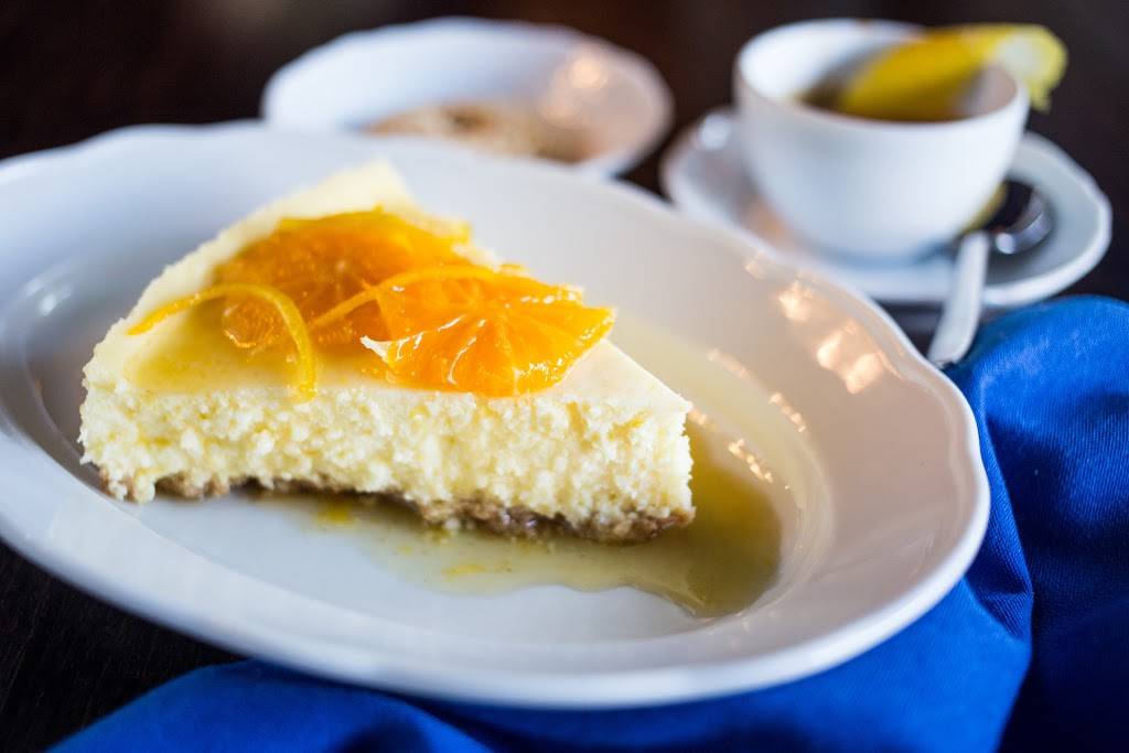 Helen in the Heights | restaurant | 1111 Studewood St #B, Houston, TX 77008, USA | 8325827146 OR +1 832-582-7146