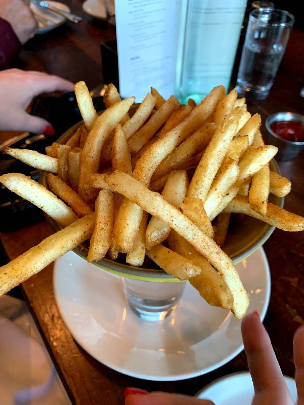 Hog Island Oyster Co. | restaurant | One Ferry Building, #11, San Francisco, CA 94111, USA | 4153917117 OR +1 415-391-7117