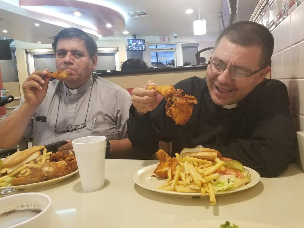 Petes Burgers | restaurant | 2400 S Hoover St, Los Angeles, CA 90007, USA | 2137483206 OR +1 213-748-3206