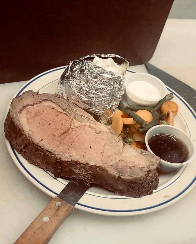 Zeller’s Riverside Bar & Grill | restaurant | 6576 OR-18, Otis, OR 97368, USA | 5419948819 OR +1 541-994-8819