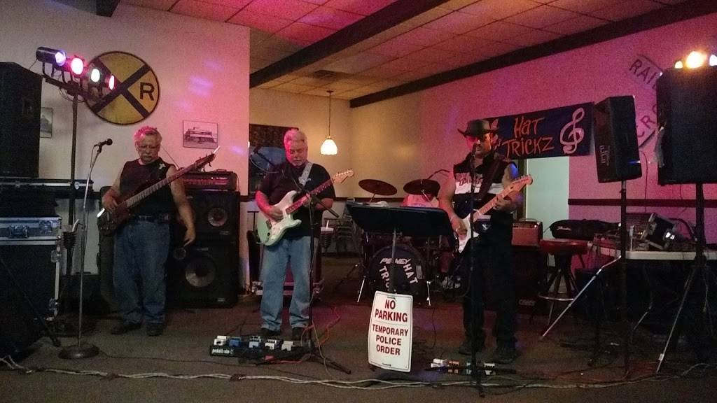 Enon Valley Inn | restaurant | 1038 Main St, Enon Valley, PA 16120, USA | 7242000036 OR +1 724-200-0036