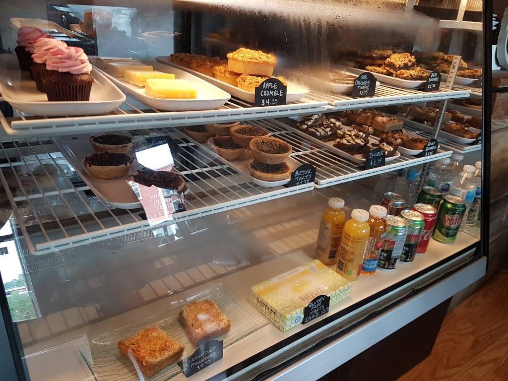 CREME CAFE | cafe | 2 Queen St E #101, Cambridge, ON N3C 2A6, Canada | 5192602227 OR +1 519-260-2227