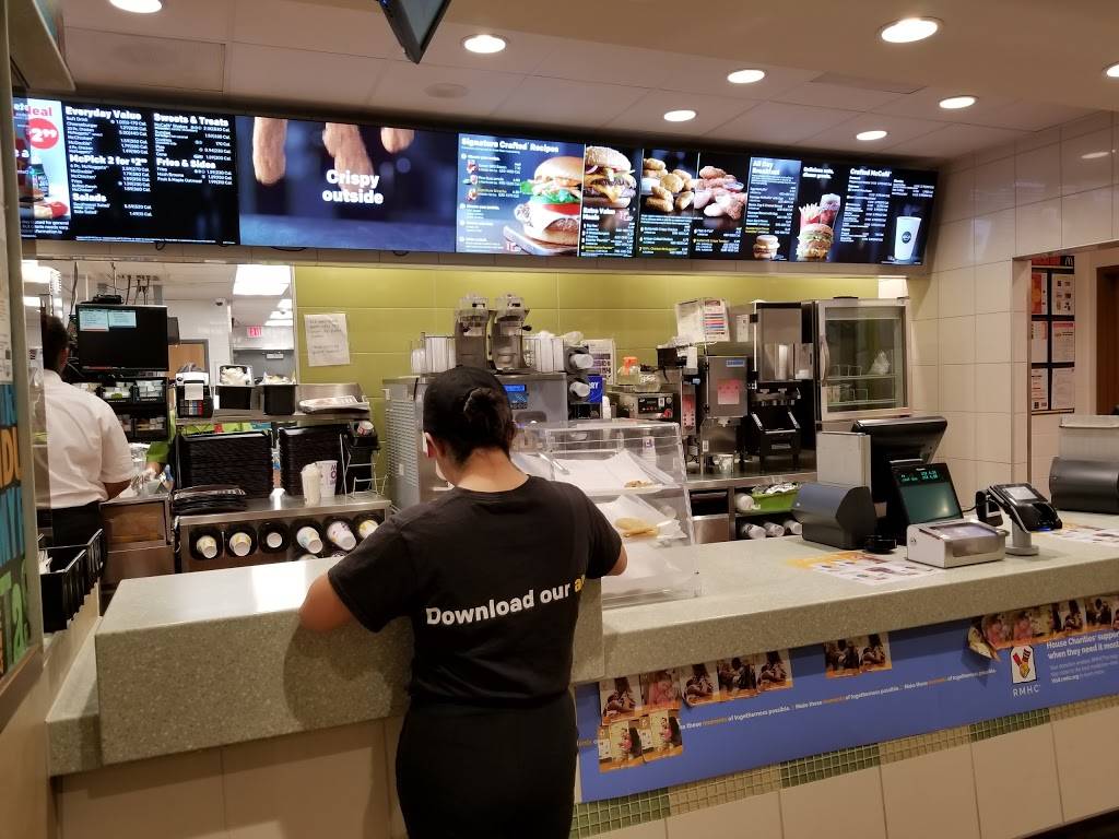 McDonalds | cafe | 18273 Flower Hill Way, Gaithersburg, MD 20879, USA | 3017401813 OR +1 301-740-1813