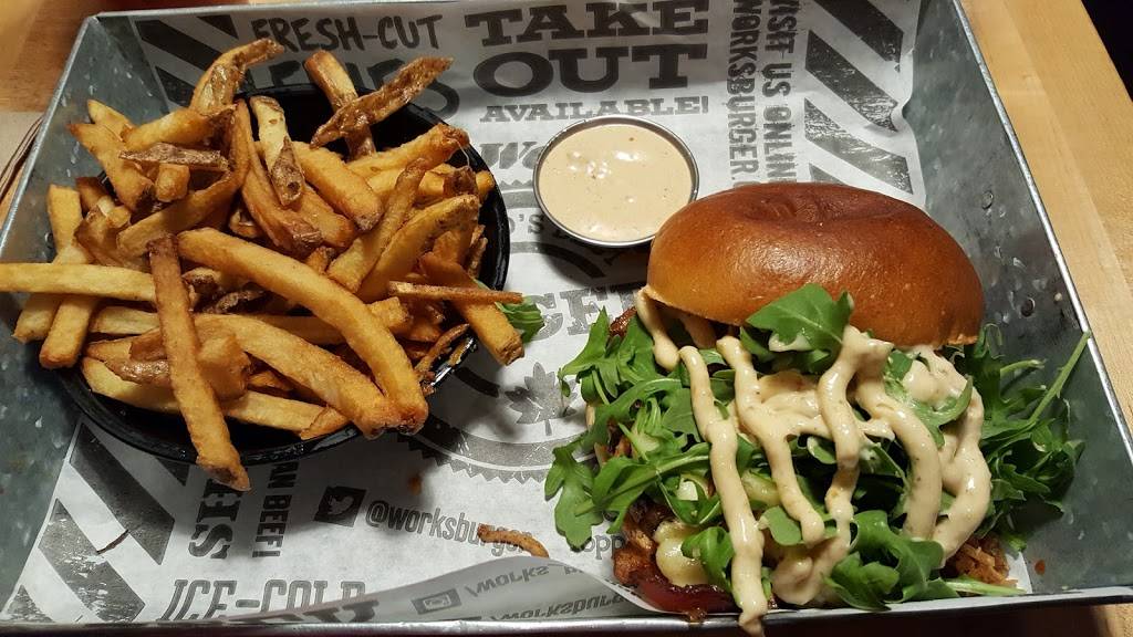 The Works Gourmet Burger Bistro | restaurant | 149 Lakeshore Rd E, Oakville, ON L6J 1H3, Canada | 9053379675 OR +1 905-337-9675