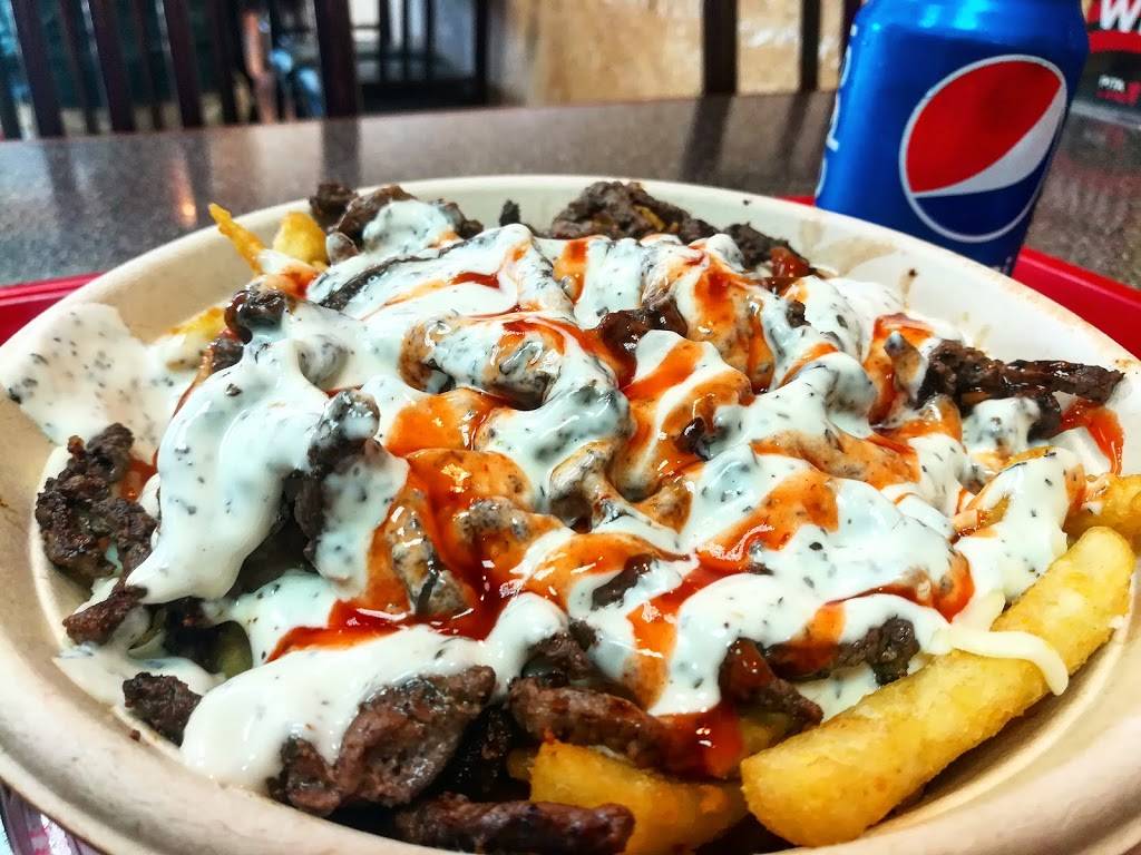 Pita Land Eglinton | restaurant | 30 Eglinton Ave W, Mississauga, ON L5R 3E7, Canada | 9057551111 OR +1 905-755-1111