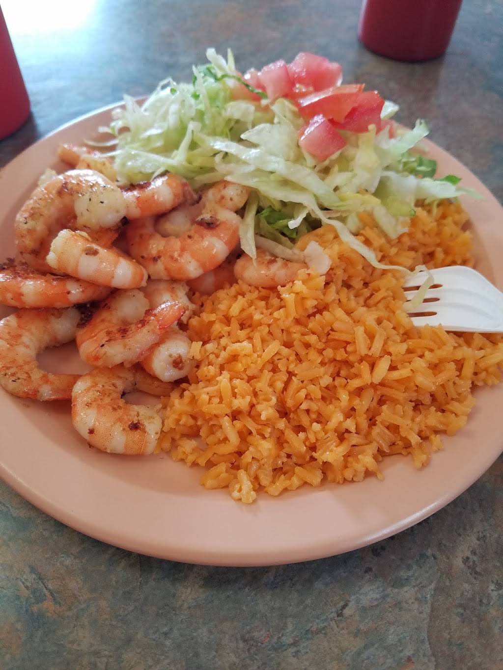 Auroras Cafe | restaurant | 14260 Montana Ave, El Paso, TX 79938, USA | 9158567095 OR +1 915-856-7095