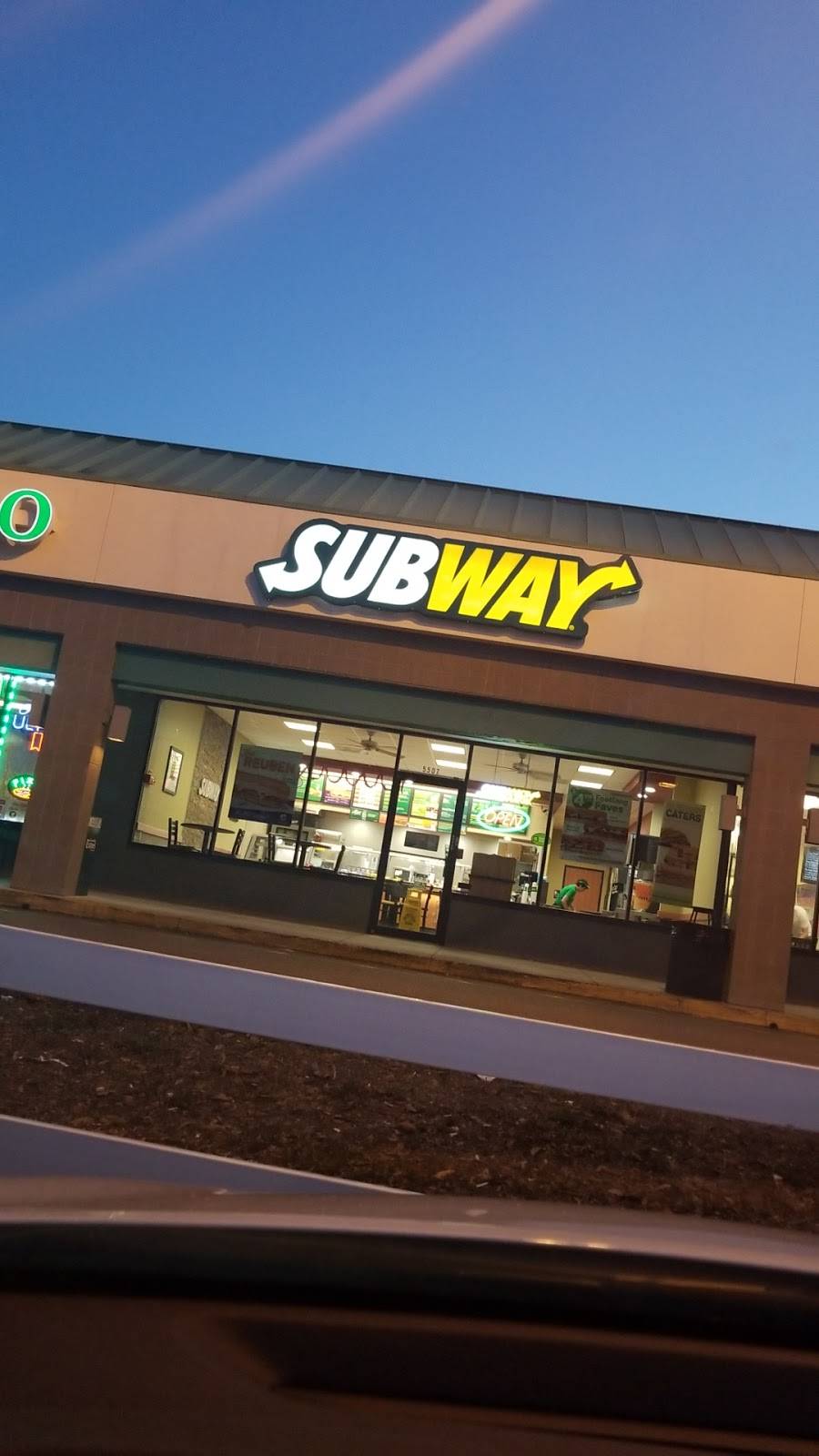 Subway Restaurants | restaurant | 5507 E Fowler Ave, Temple Terrace, FL 33617, USA | 8139885501 OR +1 813-988-5501