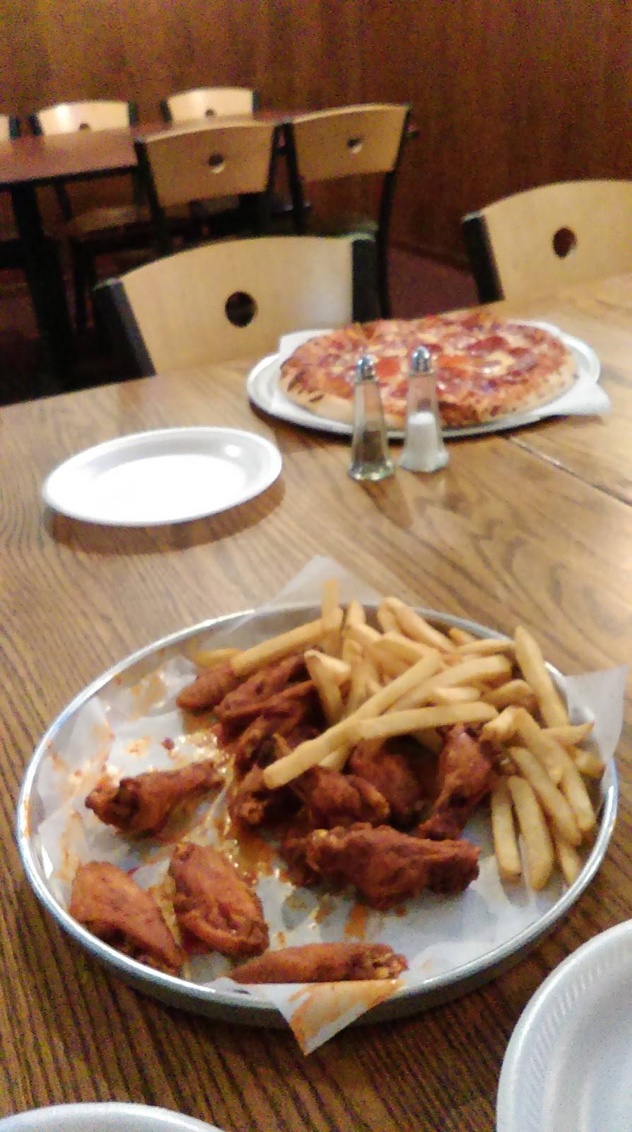 Juras Pizza Parlor | restaurant | 783 N Golden State Blvd, Turlock, CA 95380, USA | 2096671902 OR +1 209-667-1902