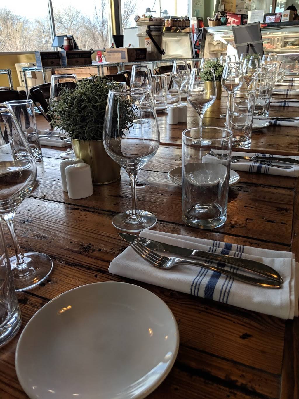 Coopers Meat Market and Kitchen | restaurant | 778 Fort Worth Ave Suite G-150, Dallas, TX 75208, USA | 2142004128 OR +1 214-200-4128