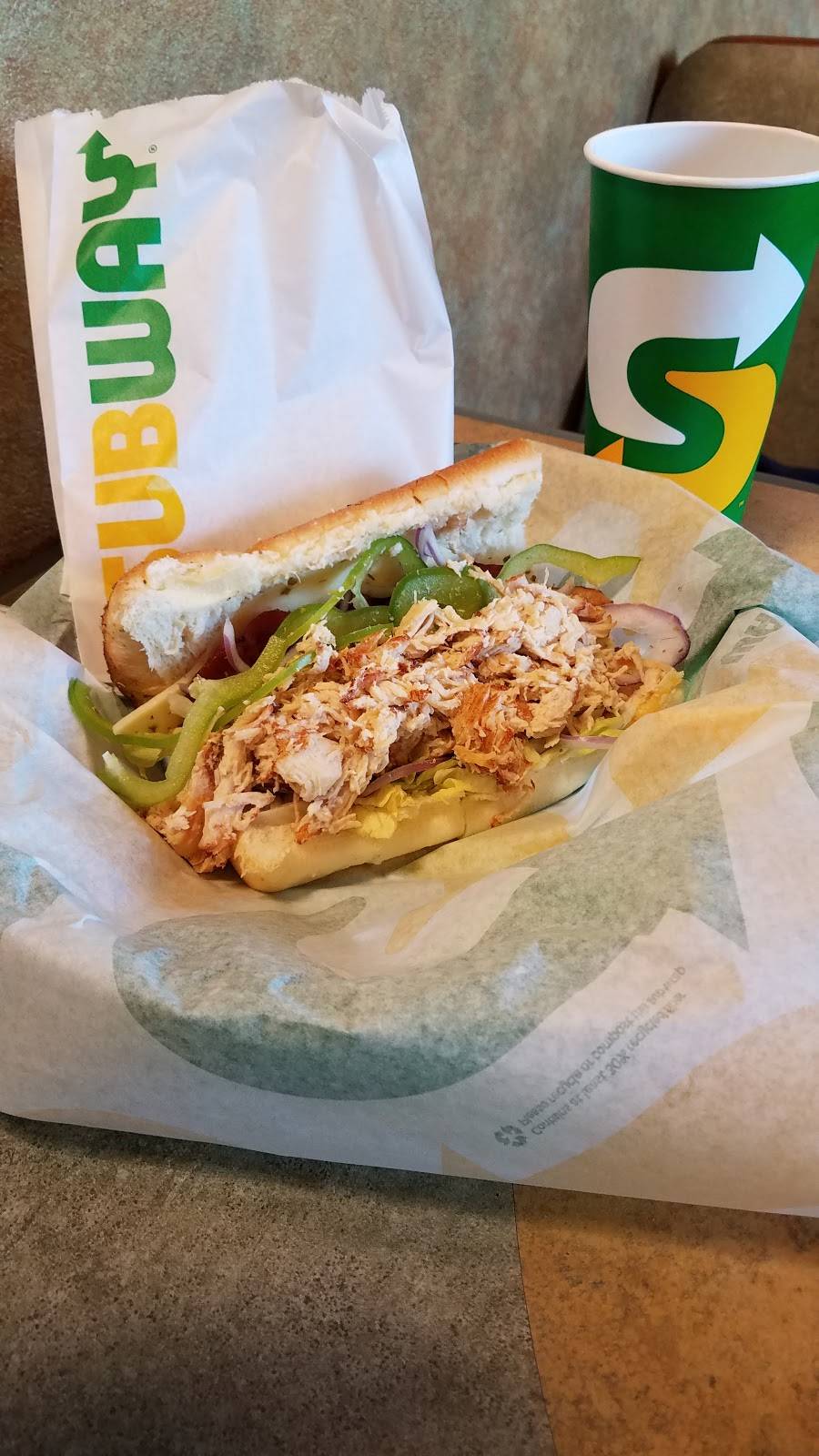 Subway | meal takeaway | Must Have Base Access, 2601 Ohio St, Silverdale, WA 98315, USA | 3607795656 OR +1 360-779-5656