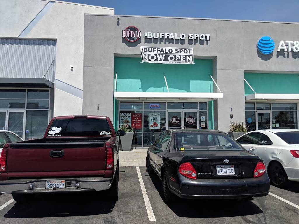 The Buffalo Spot | restaurant | 5840 Firestone Blvd #104, South Gate, CA 90280, USA | 5624694040 OR +1 562-469-4040