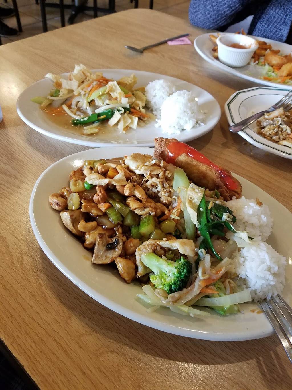 Wok & Roll | restaurant | 812 S Guadalupe St, San Marcos, TX 78666, USA | 5122166247 OR +1 512-216-6247
